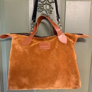 Parker Thatch Regular Charlie in Suede Caramel Navy Suede Lining Shoulder Strap